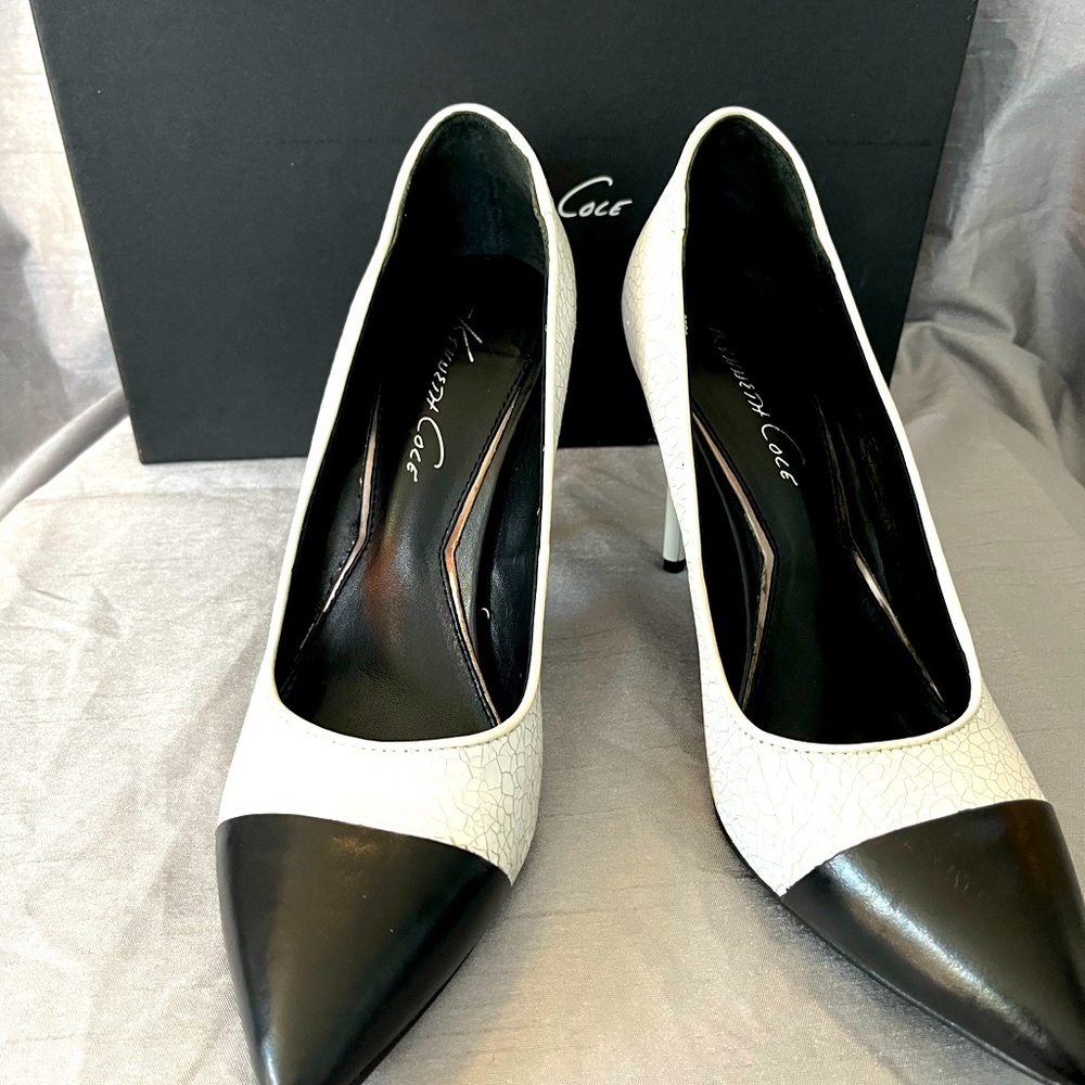 Kenneth Cole, white and black tip pumps, 5 inch heel